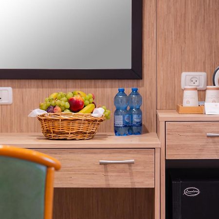 Golden Walls Hotel Йерусалим Екстериор снимка