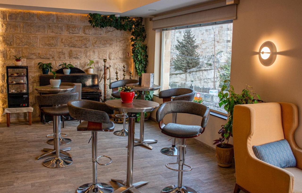 Golden Walls Hotel Йерусалим Екстериор снимка