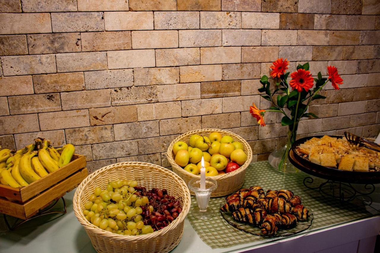 Golden Walls Hotel Йерусалим Екстериор снимка
