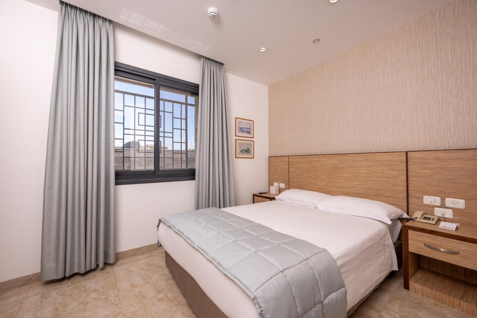 Golden Walls Hotel Йерусалим Екстериор снимка