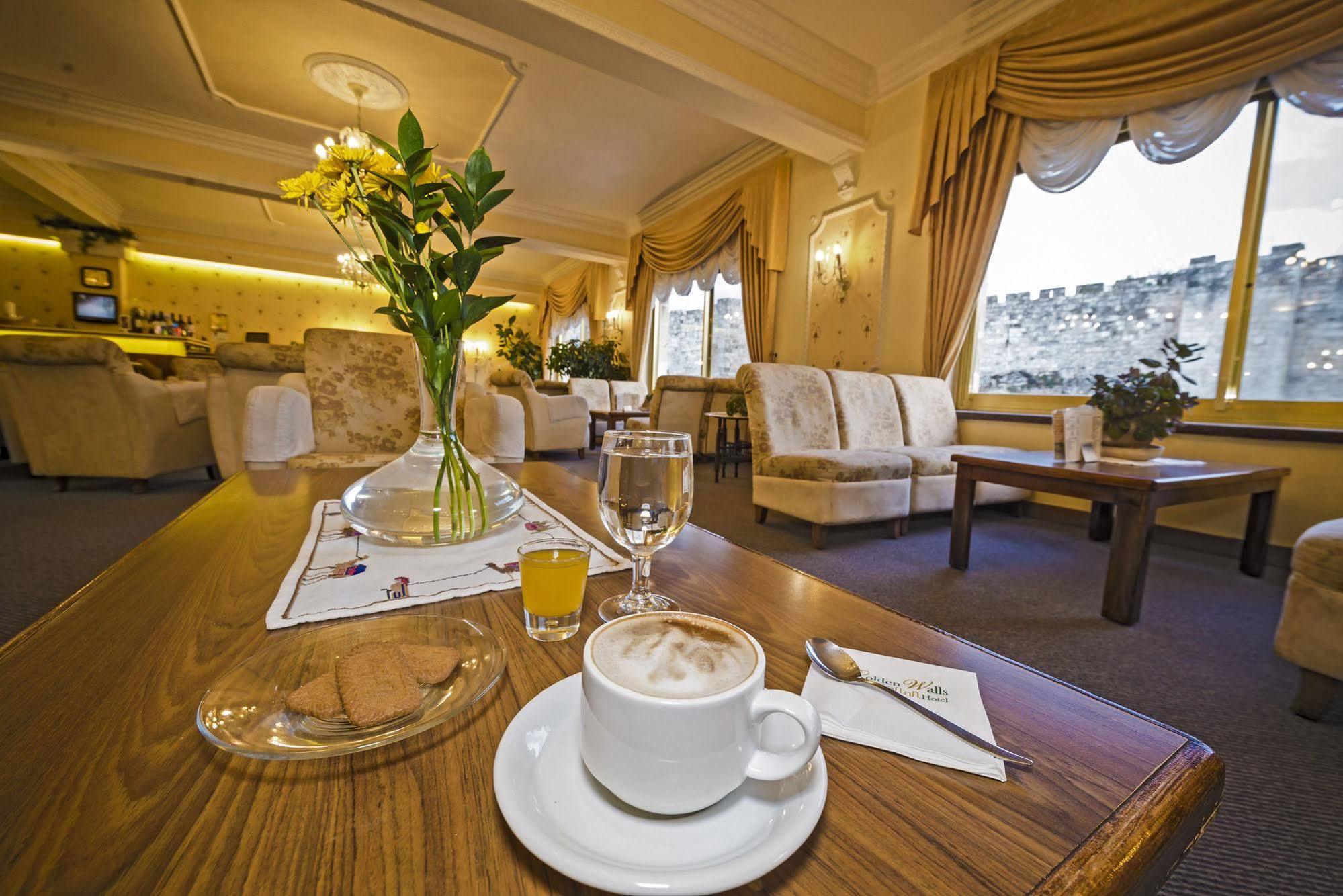 Golden Walls Hotel Йерусалим Екстериор снимка