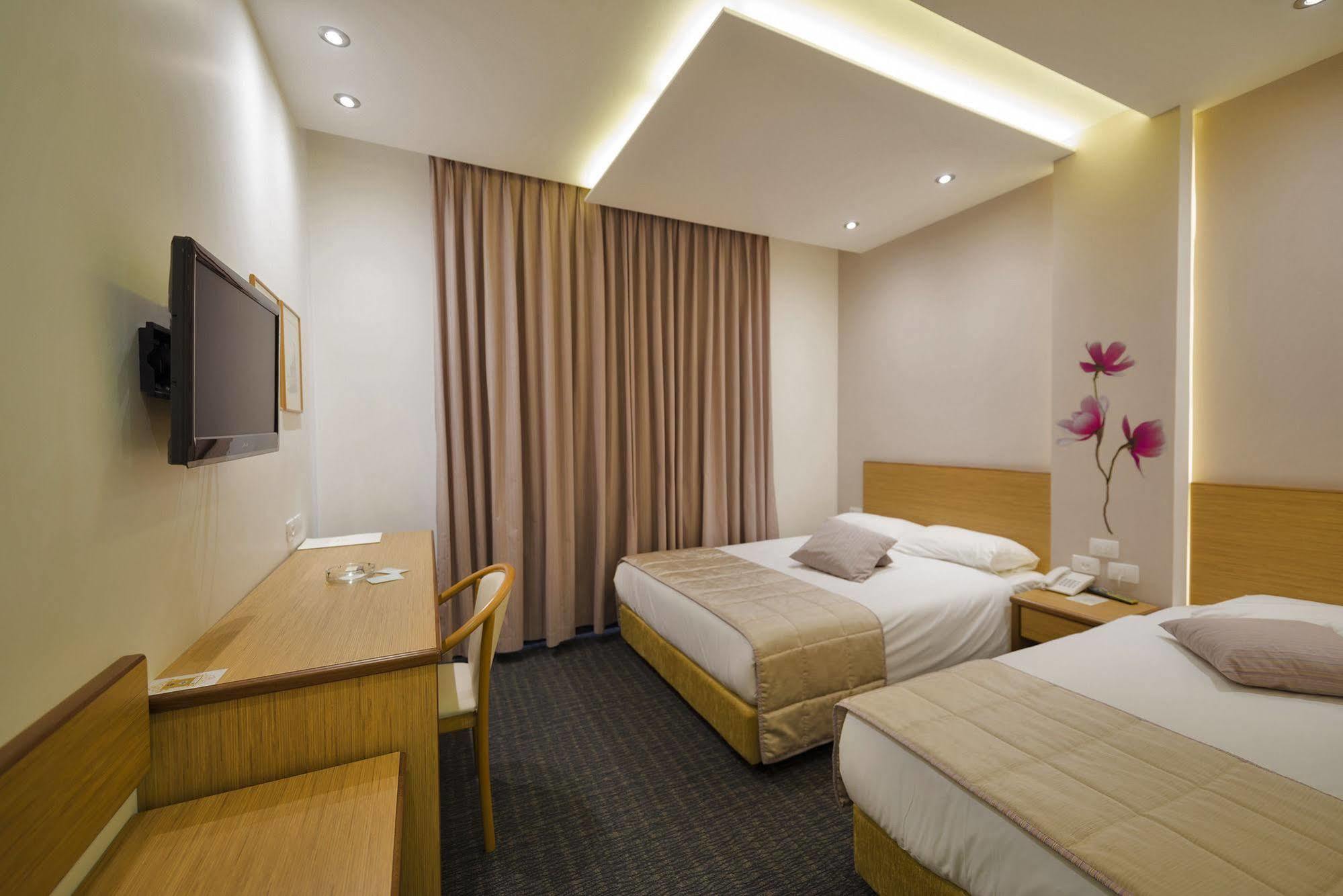 Golden Walls Hotel Йерусалим Екстериор снимка